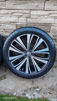 Muscat R18 5x112 8JET40 3G8601025F - 2