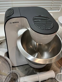 Bosch MUM 52131 Kuchynský robot 700w - 2