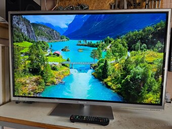 Predam kvalitny TV Panasonic TX-L42ET50 - 2
