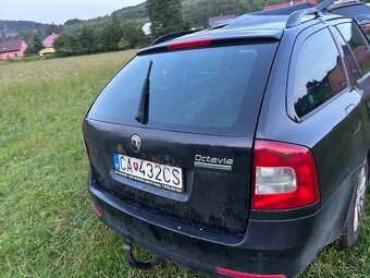 Škoda Octavia 2 facelift 1.6tdi Rozpredam na náhradné diely - 2