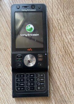 Predám Sony Ericsson W910i - 2