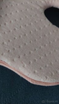 Ergonomicky vankúš - 2