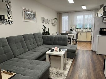 NOVÁ CENA-2izb.byt,terasa,komplet zariadený - 2