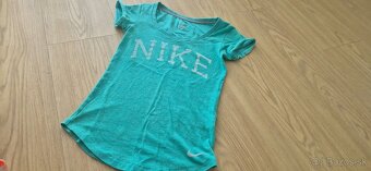 Nike damske tricko - 2