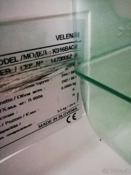 Chladnička s mrazakom. - 2