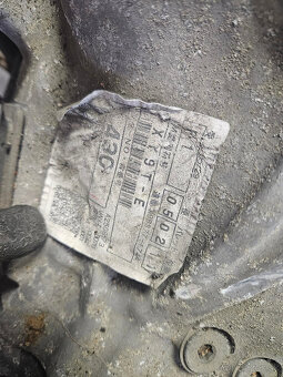 prevodovky Toyota Avensis T27 2,0d XY9T-E - 2