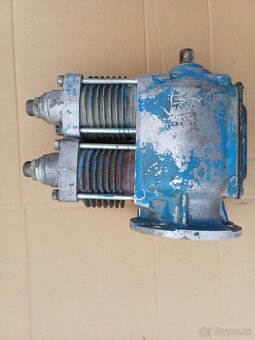 _Dvojvalcový Kompresor Jikov_ - 2