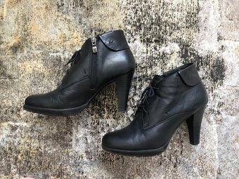 perfektne kozene cizmicky Caprice - 2