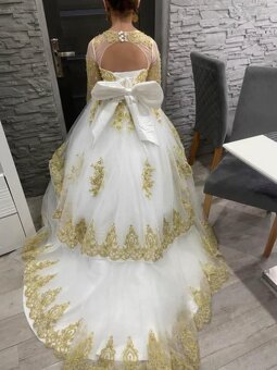 Šaty na prijímanie - 2