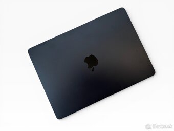 Macbook Air M4 3 cykli na baterke - 2