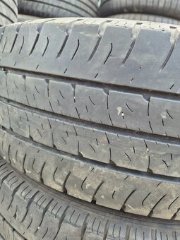 205/65 r16c Good year. - 2
