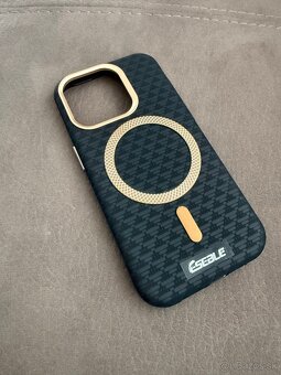 Obal iPhone 15pro - 2