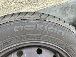 Letné Nokian 175/70/R14C na diskoch - 2