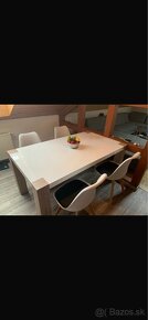 Jedálenský stôl a stoličky - 2