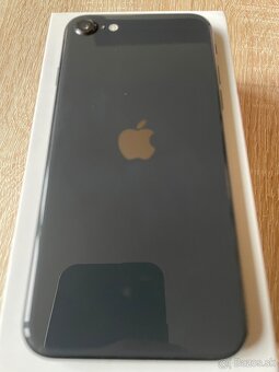iPhone SE 2020 - 2