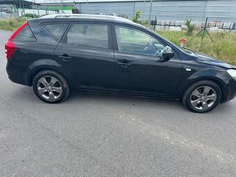 KIA CEE D 2.0 CRDI, r. 2008, najazdené originál 74.495 km - 2