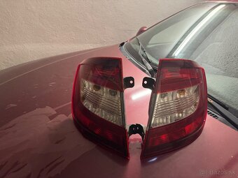 Komplet zadné svetlá Škoda Rapid liftback - 2