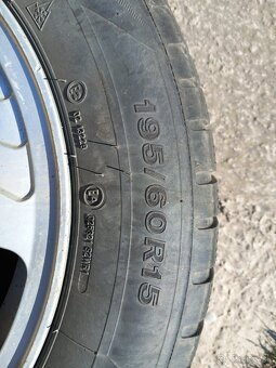 Predám kolesa 195/60 R15 - 2
