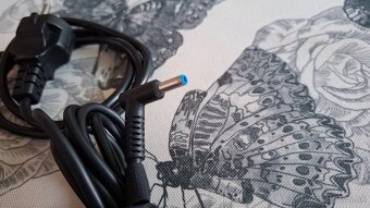 Nabijacka HP pre notebooky, 45W, nova - 2