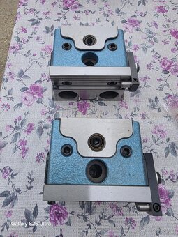 Upínací systém / zverák - 2