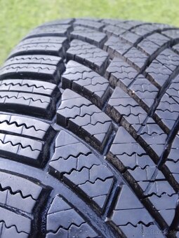 195/60 r16 zimné pneu.8 mm - 2