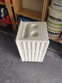 (45)  Box na kolieskach - 2