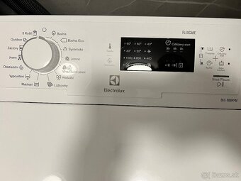 Electrolux EWT1062IFW – práčka s vrchným plnením - 2
