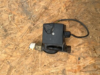 Predám obehové čerpadlo GrundfoS - 2