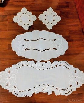 Hačkované a vyšívane obrúsky - 2