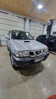 Nissan terrano - 2