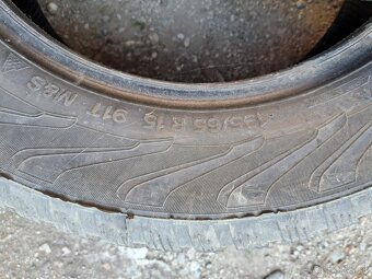 Predám zimné Vredestein 195/65/R15 - 2