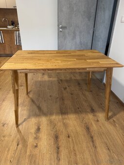 Predam dreveny stol pre 4 osoby - 2