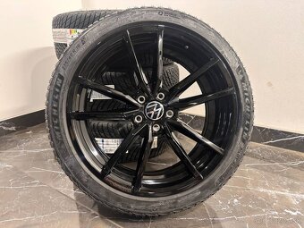 original vw passat pretoria r19 zimní 3G0601025BH - 2