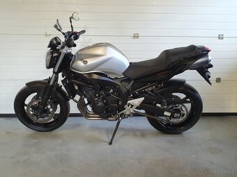 YAMAHA FZ6-NGH S2 - 2