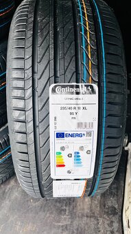 Continental 235/40 R18 ultracontact - 2