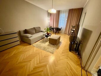 SEVER - BOŽENY NEMCOVEJ 1 IZBOVÝ BYT 40 M2 PO REKONŠTRUKCII, - 2