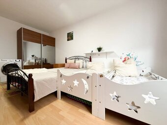 Exkluzívne na predaj 2-izbový tehlový byt s vlastnou garážou - 2