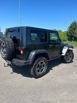 Jeep Wrangler - 2