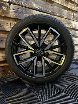 Toyota Corolla - orig. ALU disky 5x114,3 R17 - 2