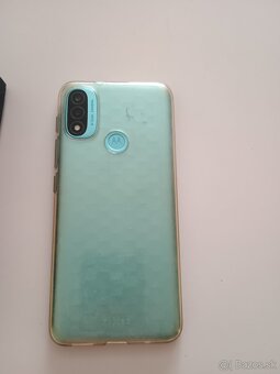Moto e20 - 2