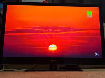 Predám LG LED TV 46” (117 cm) - 2