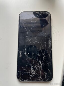 Rozbitý iphone - 2