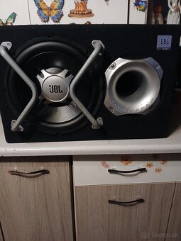 Subwoofer do auta - 2