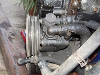 Opel Vectra b servo čerpadlo - 2