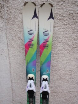 dámske Atomic 149cm,top stav - 2