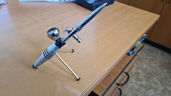 Stojan H&S airbrush - 2