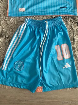 FUTBALOVÉ DRESY S TRENKAMI PRE DETI - 2