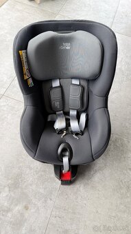 Britax Römer Dualfix M i-size sivá - 2