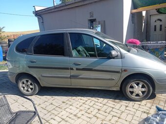 Renault scenic - 2