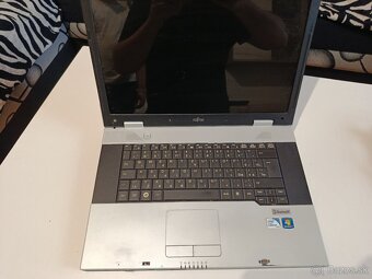 notebook Fujitsu v TOP stave - 2